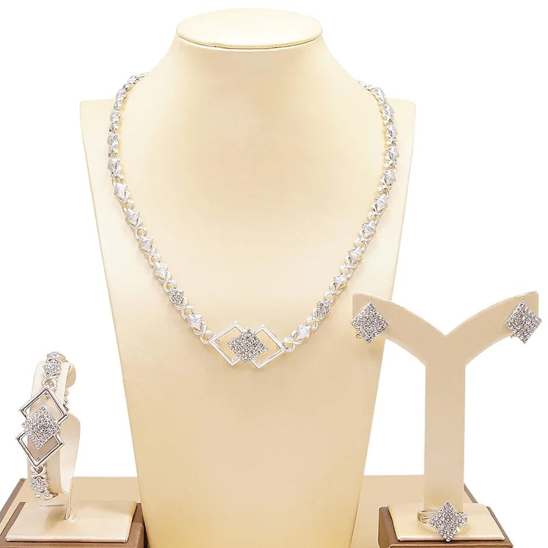 Zhuerrui Hot Sale Jewelry Set Bridal 18K Gold-Plated Jewelry Wholesale Stainless Steel Diamond Design Exquisite HM20080914