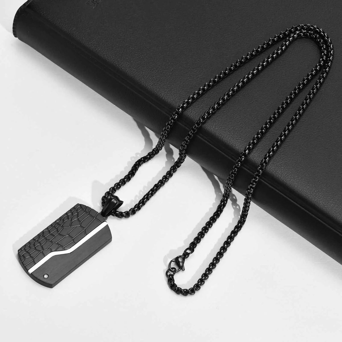 REBEL Chrome Titanium Steel Black Tag Stainless Steel White Zircon Dog Tag Pendant Necklace for Man Customized logo Heart Jewelry