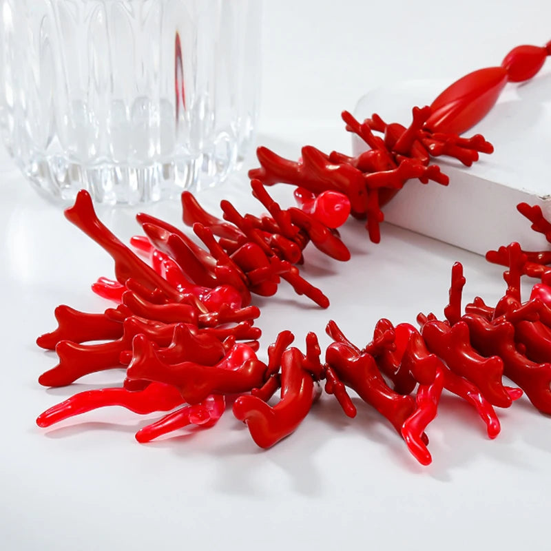 Alloy Clasp Red Coral Statement Necklace, Exaggerated Bohemian Ocean Beaded Choker, Fashion Holiday Jewelry for Women