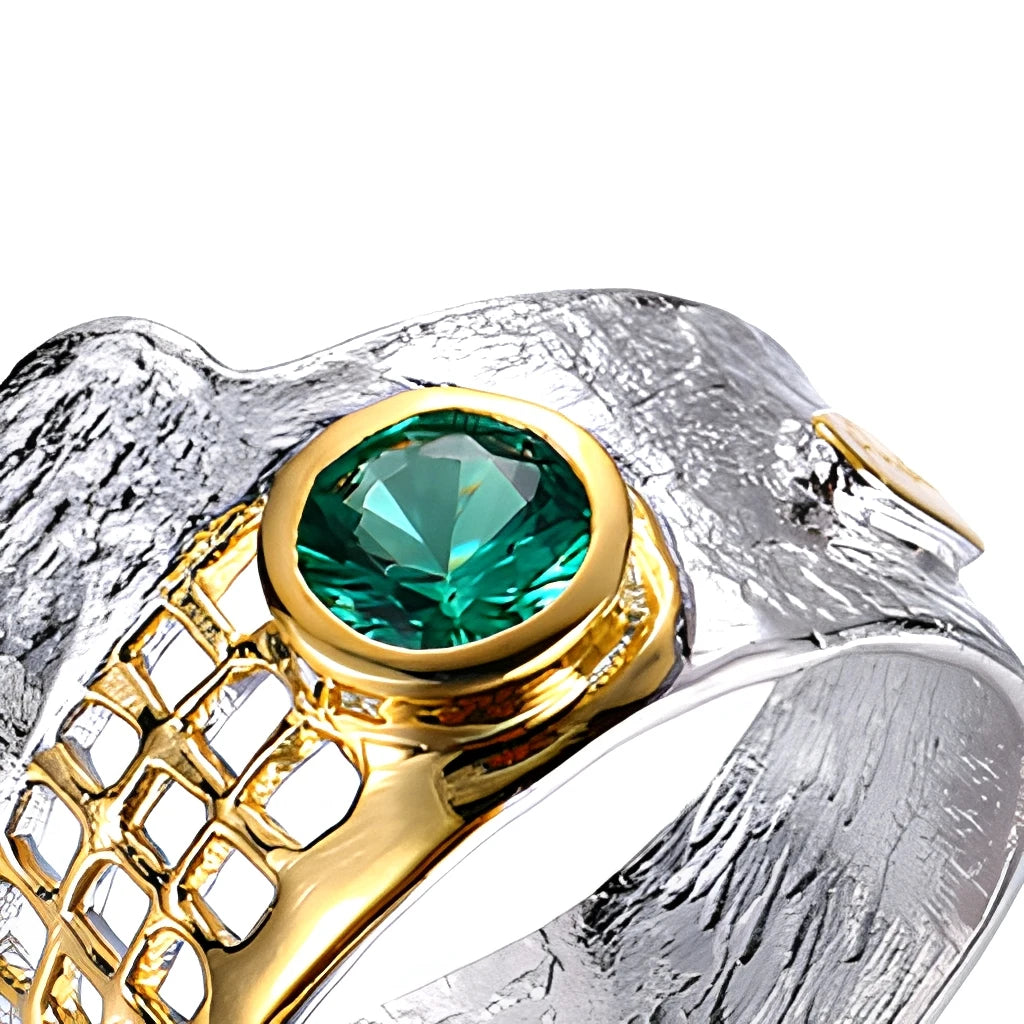 Synthetic Green Spinel Hollow Design 925 Sterling Silver Jewelry Ring with Yellow Gold Plated
