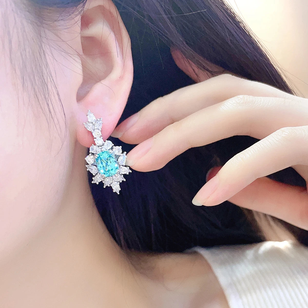 ArtistA Luxury Style Halo Oval Shape S925 Sterling Silver Jewelry Paraiba Gemstone Teardrop Earring