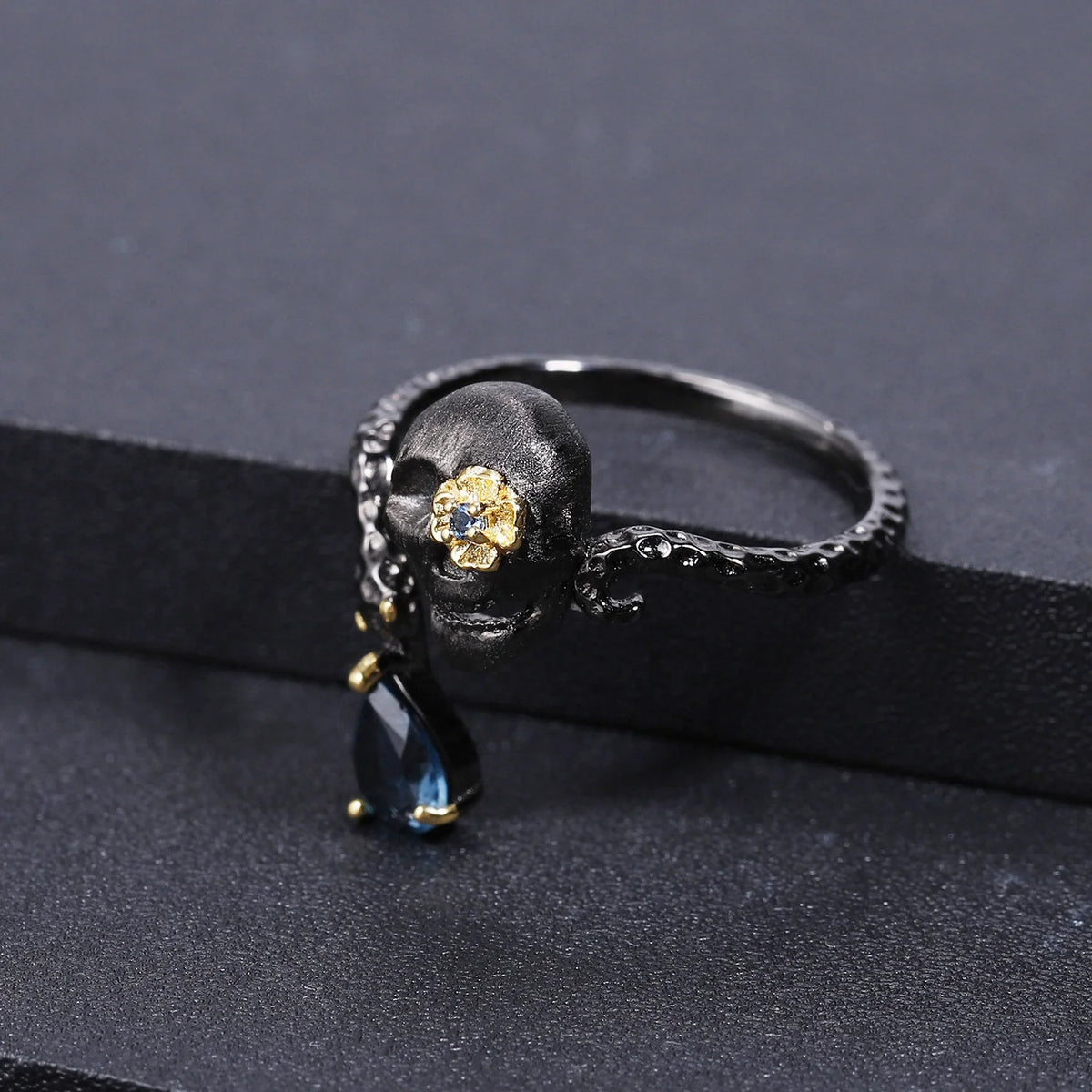 ArtistA Abiding Fine Jewelry Halloween Day Black Gun Plated London Topaz 925 Sterling Silver English Lock Earrings Ring Necklace Set