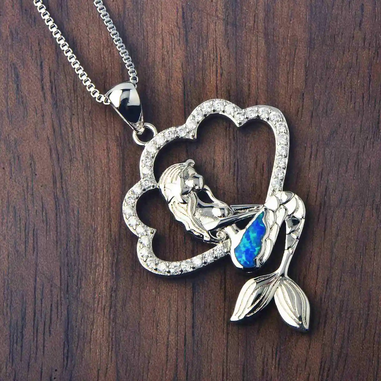 Chic Coastal Mermaid Necklace Aobao Decorative Inlaid Pendant Fashion Jewelry