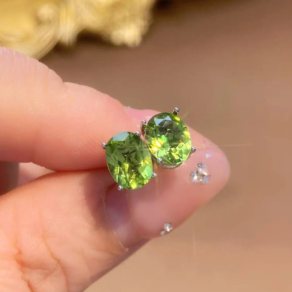 REDheart S925 Sterling Silver Natural Peridot Jewelry Set Dainty Green Gemstone Ring & Pendant Necklace for Ladies Birthday Gift