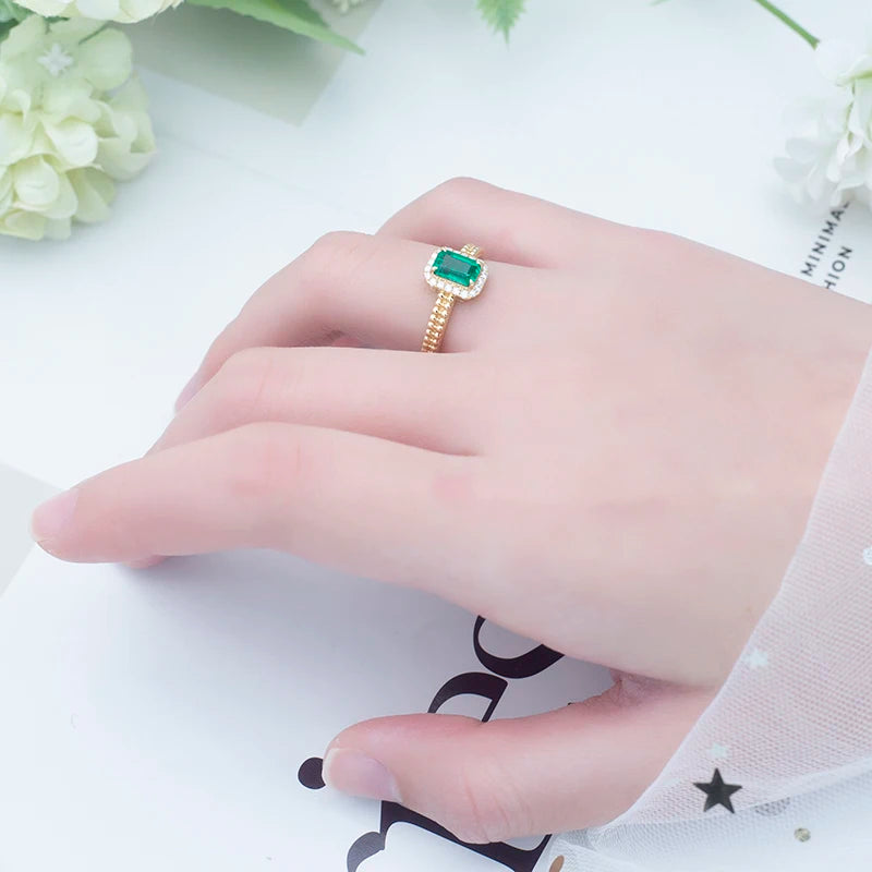 Messi Jewelry 18k Yellow Gold 1-1.5ct Lab Grown Emerald Emerald Cut halo Ring