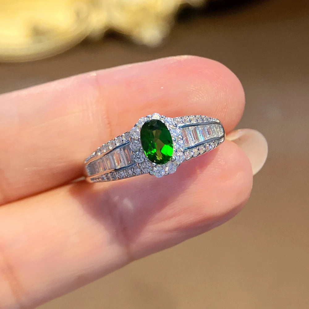 Gioiellieri High Quality Natural Diopside Ring S925 Silver Inlay Simple Design Women Clavicle Chain Gemstone Jewelry
