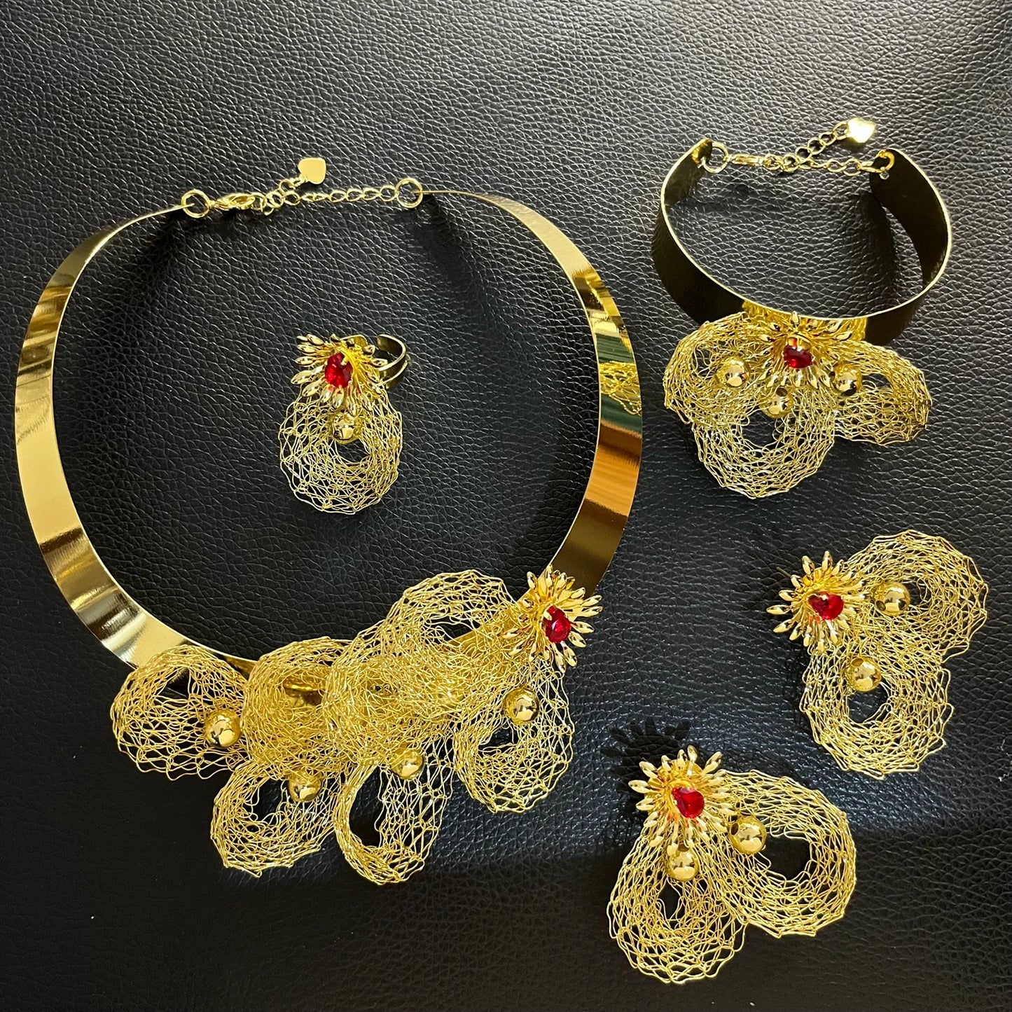 Zhuerrui African Dubai-style Gold Necklace Set Exquisite Handmade Geometric Bridal Wedding Set MY19435