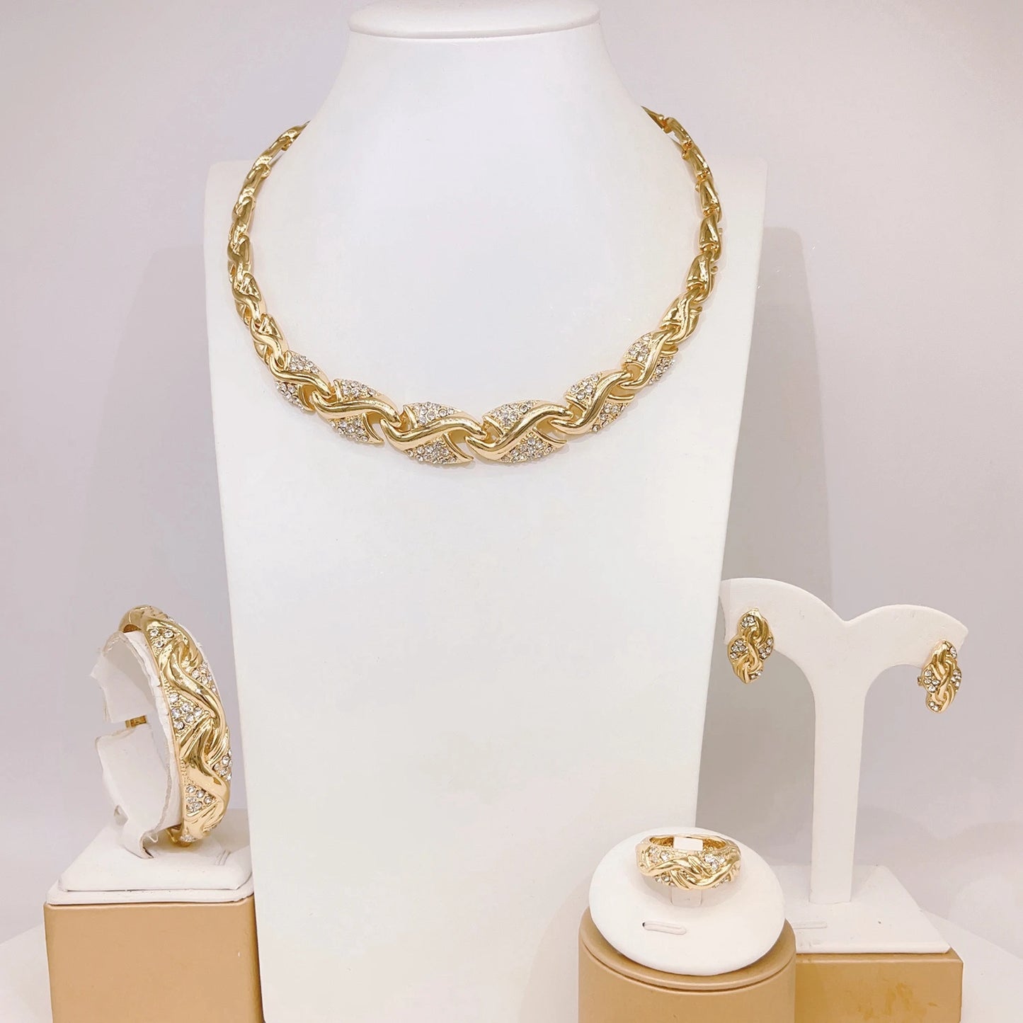 Zhuerrui24K Gold-Plated Fashion Jewelry Set With Diamonds Gorgeous Heavy Industry Exquisite Bride Wedding AccessoriesHD160412