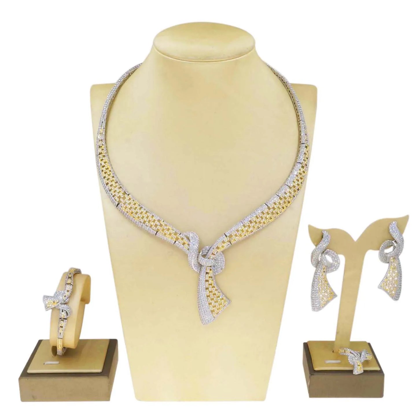 Zhuerrui American 18K Gold Brass Jewelry Set Simple Silver Necklace Jewelry Sets Fashionable Costume Accessories HZ23200138
