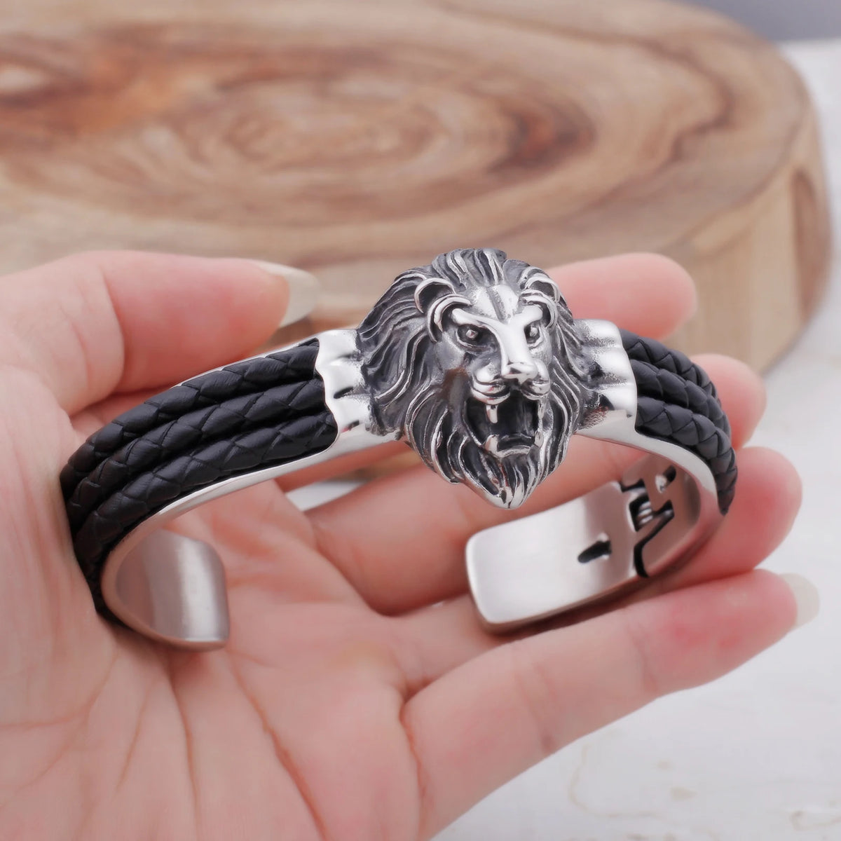 VIKING Mens Punk Lion Head Bangle – Silver Stainless Steel