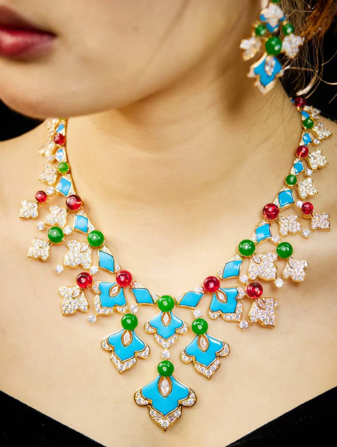 Turquoise Flower Jewellery Set – Gold-Plated Necklace & Earrings