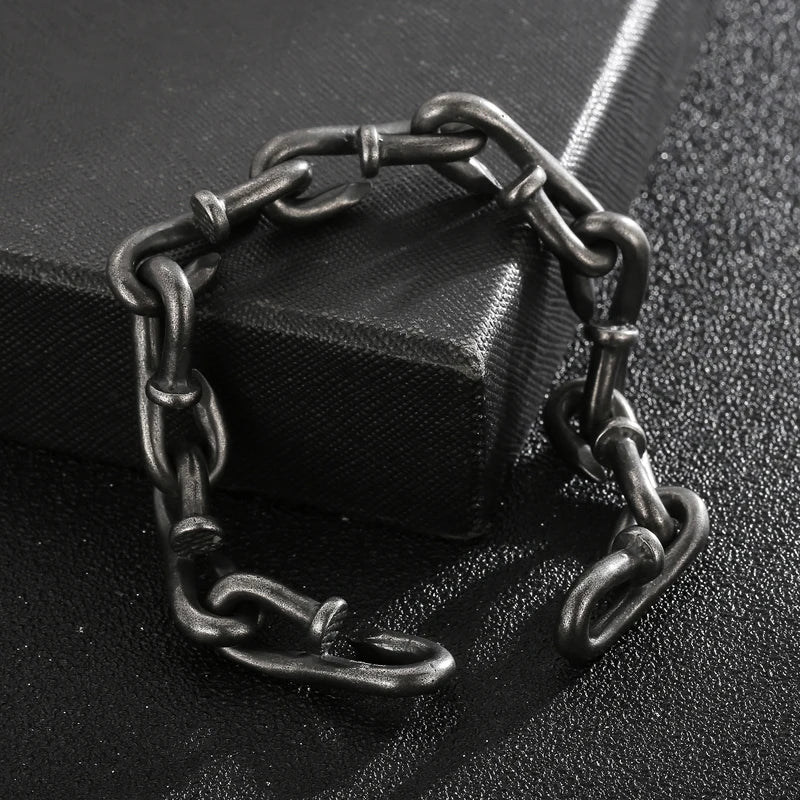 VIKING Mens Retro Twisted Nail Link Bracelet – Oxidised Black Stainless Steel