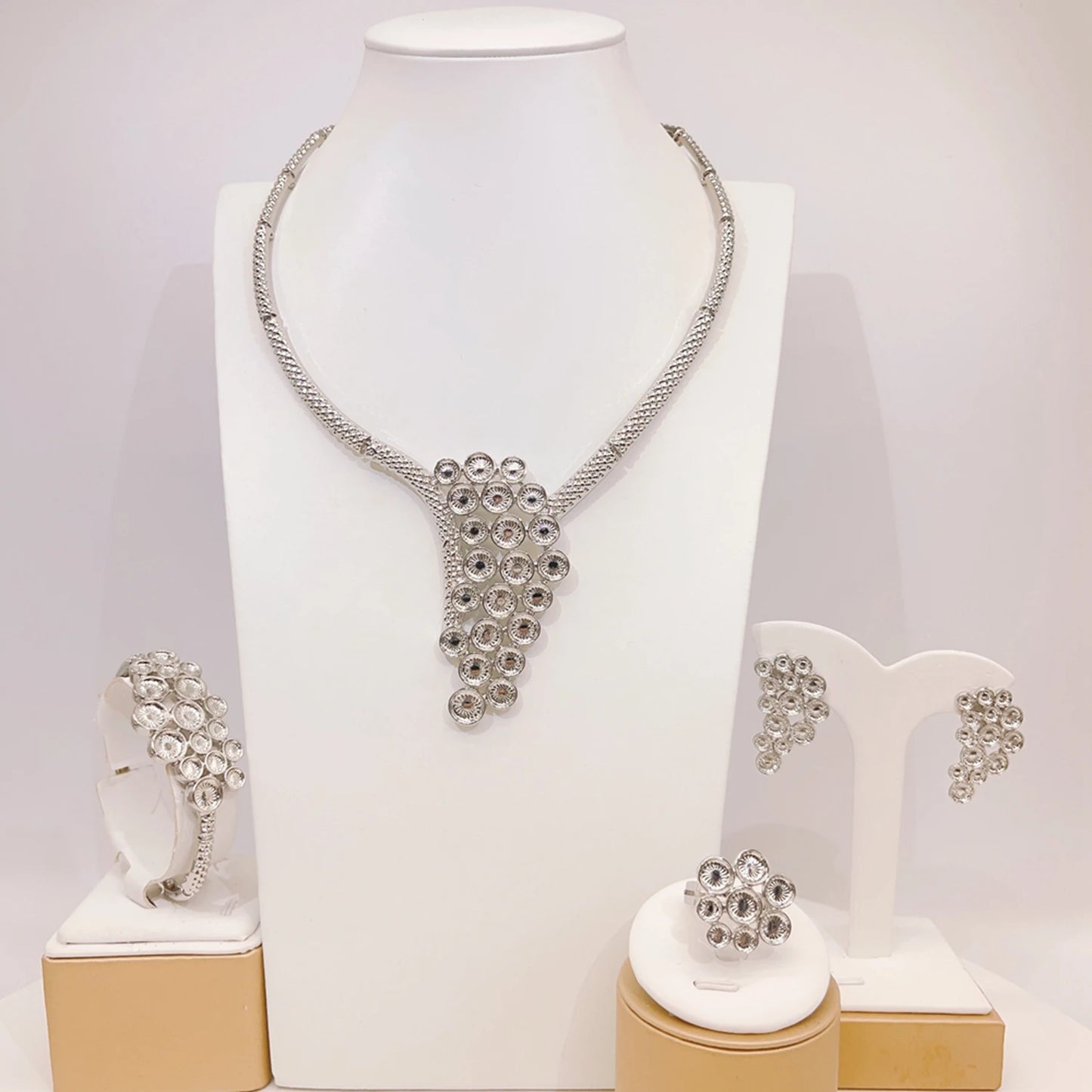 Zhuerrui Available Pendant Gold Jewelry Sets Favors Silver Bead Necklace Jewelry Set Fashionable Women's Accessories HC23185