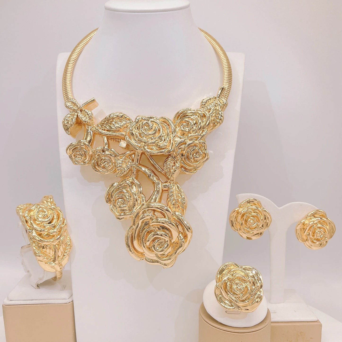 Zhuerrui Italiano Gold Designs Women Jewellery Set Party Fine Costume Jewelry Set Luxury Big Necklace Jewellery Sets HK0227