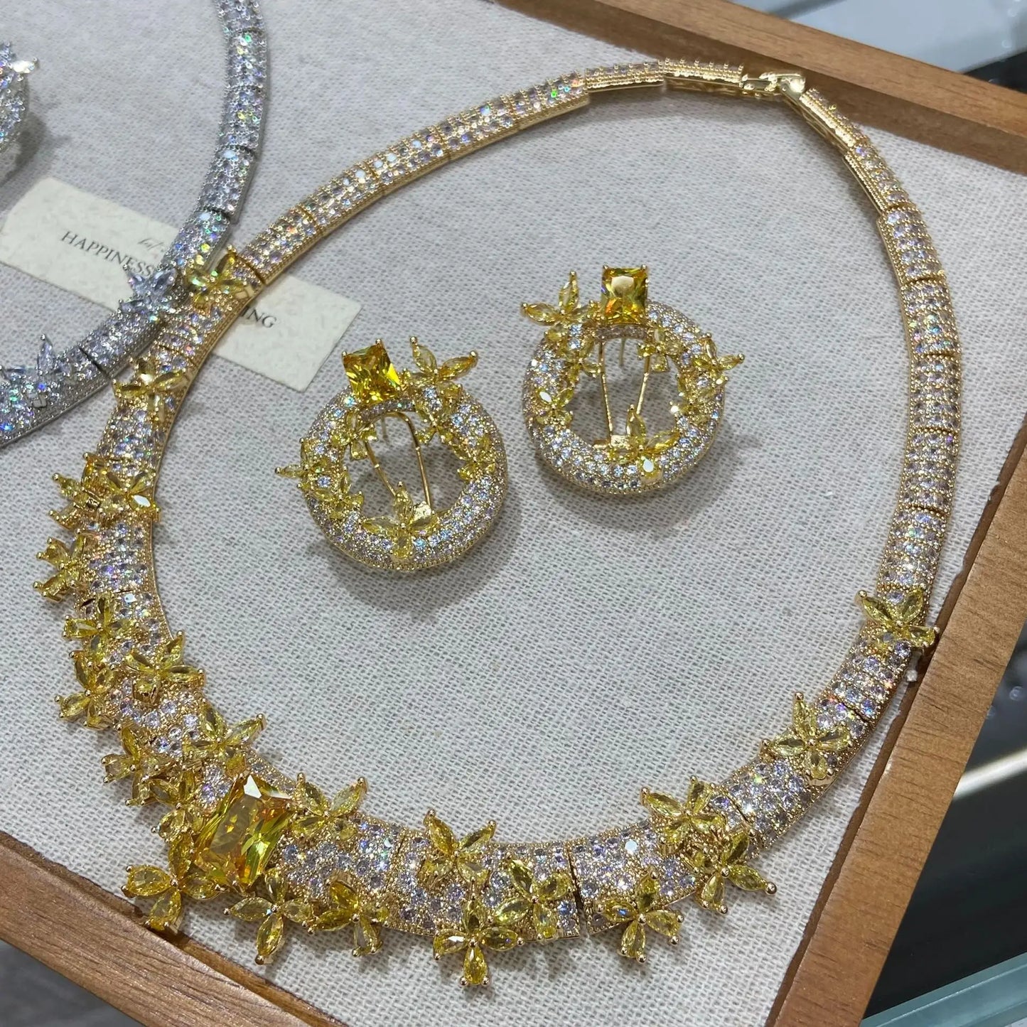 Luxury Floral Cubic Zirconia Necklace & Earrings Set — Gold & Silver Plated