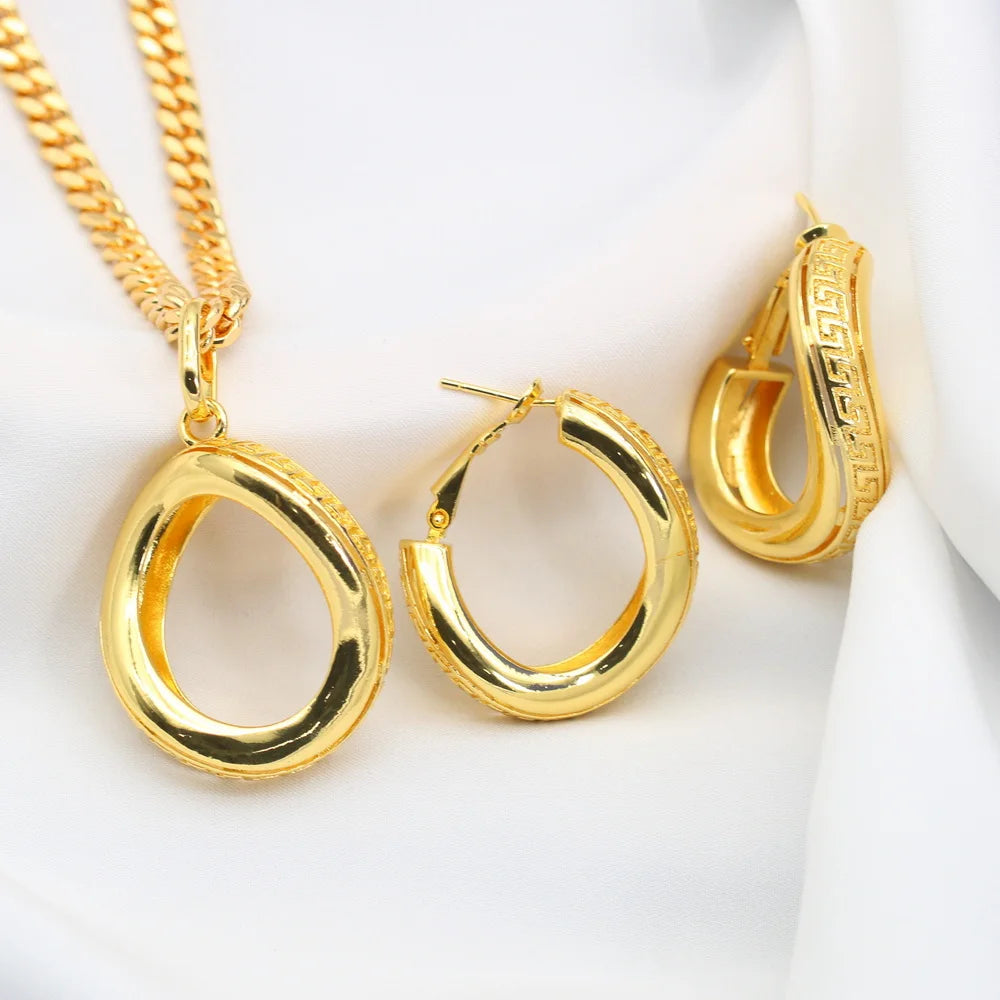XOTICA Elegant Vintage 18K Gold Plated Copper Jewelry Set Hypoallergenic Necklace and Earrings for Weddings and Parties