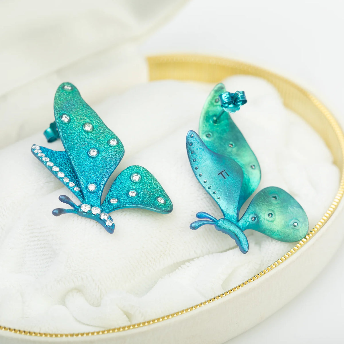 S&S Titanium Zircon Butterfly Stud Earring | Gradient Blue | Fine Jewellery