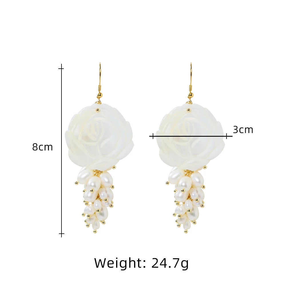 Natural Freshwater Pearl Shell Carved Round Earrings Korean Style Women Luxury Jewelry Fashion Ladies and Girls Gift GE1551