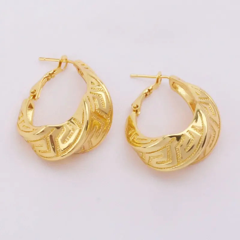 Lakshmi Dubai Women 18K Gold Plated Golden Color Necklace Clips Earrings Ring Bracelet Pendant African Bridal Wedding Party Jewelry Set