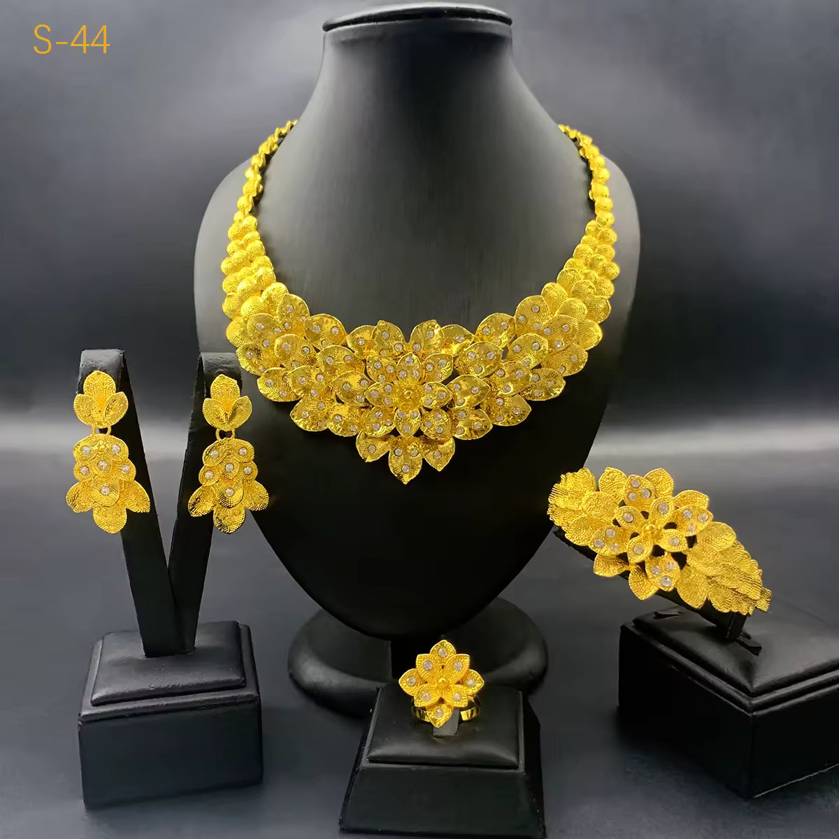 NLB01SPECIAL126 10 sets for £79/-