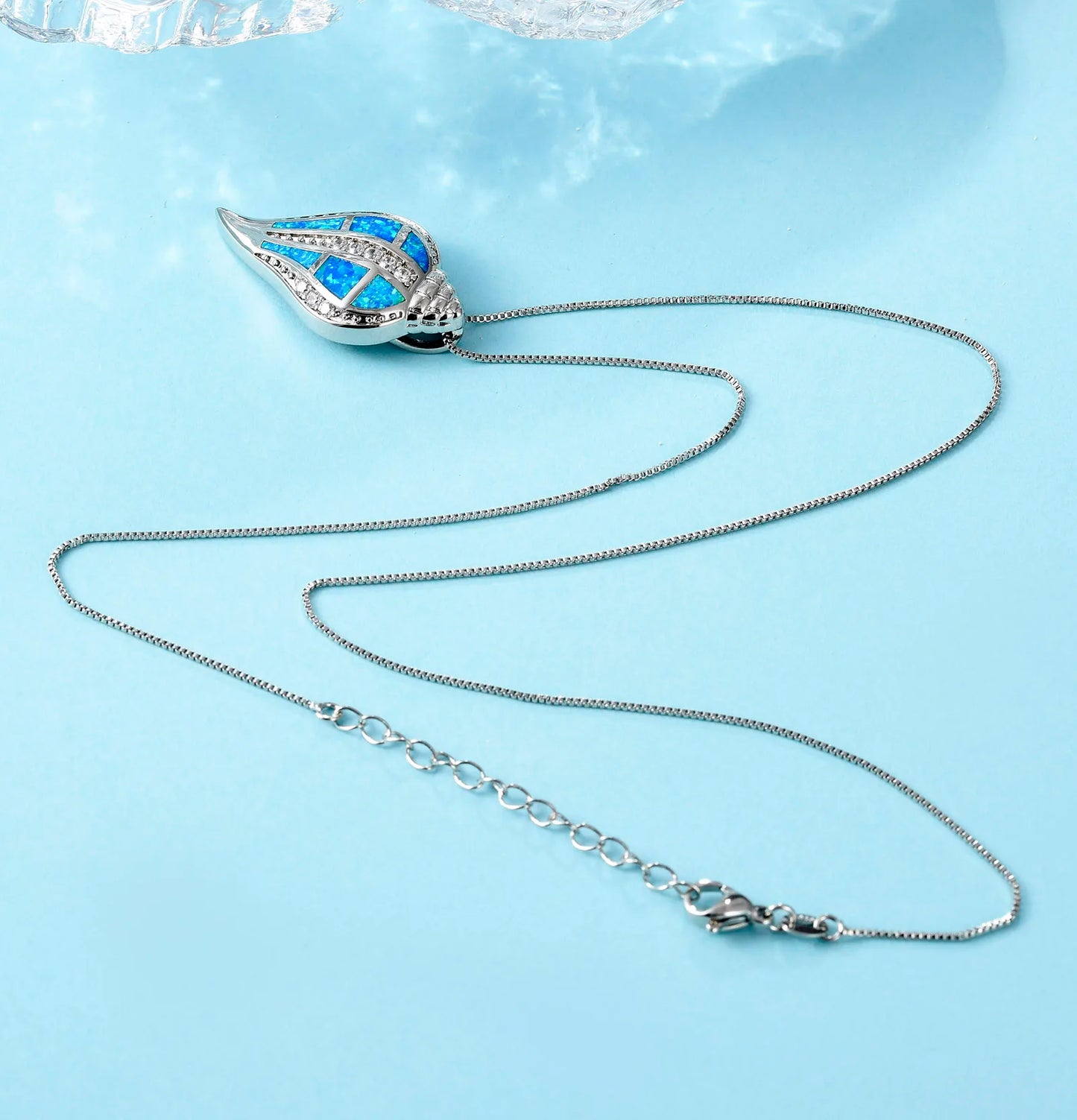 Tok & Ins Fashionable Sporty Brass Copper Alloy Conch Shape Opal Pendant Necklace for Party