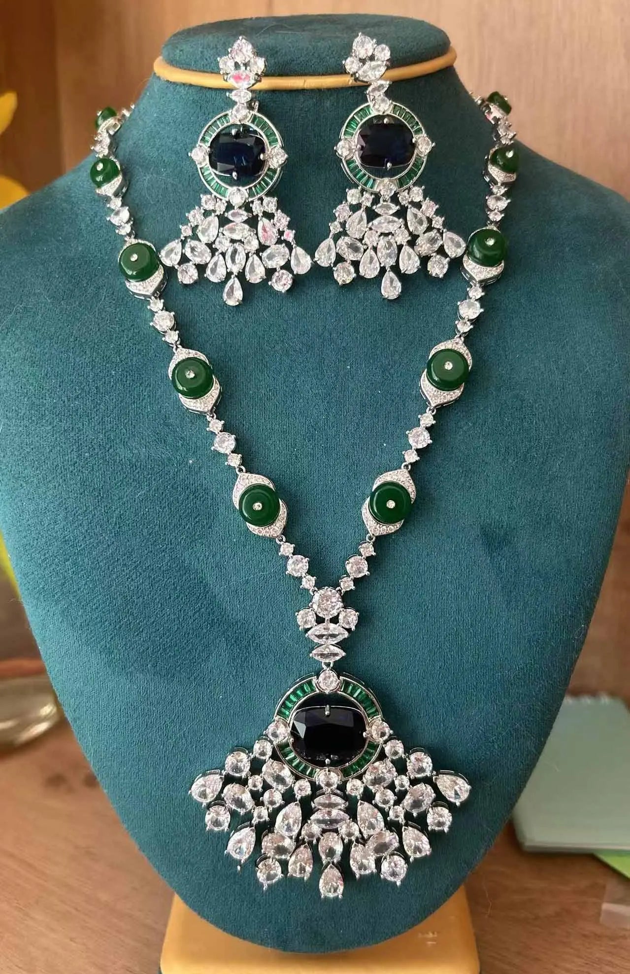 Vintage Emerald Green Zirconia Geometric Necklace & Earrings Set — Rhodium Plated
