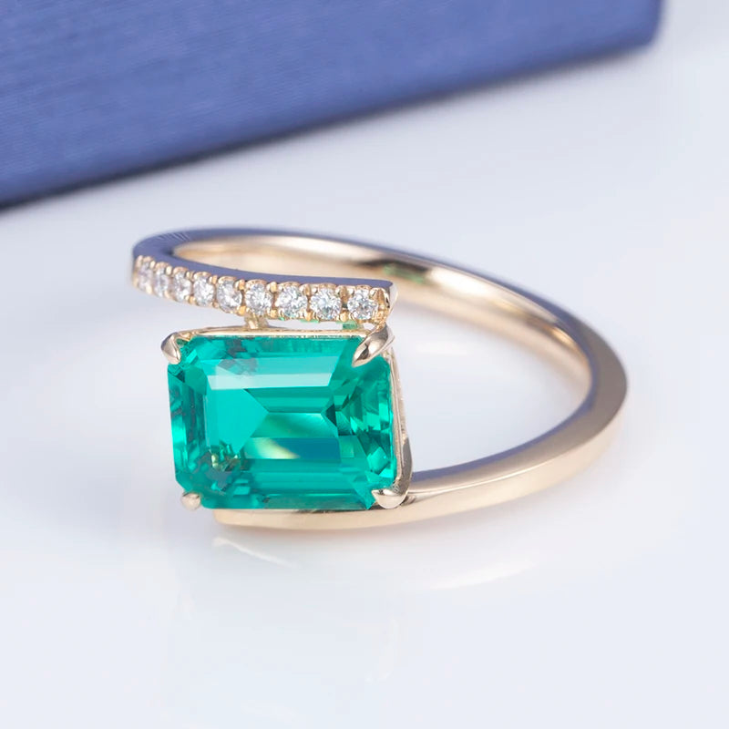Gemfiori MS-611 18k Gold Women Fashion Jewelry DEF Round Cut Moissanite Square Emerald Ring