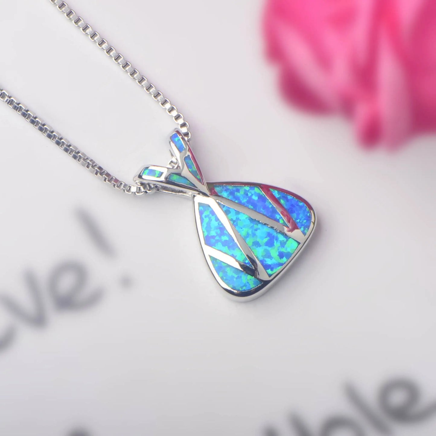 Sleek Geometric Design Necklace Aobao Trendy Statement Jewelry for Women