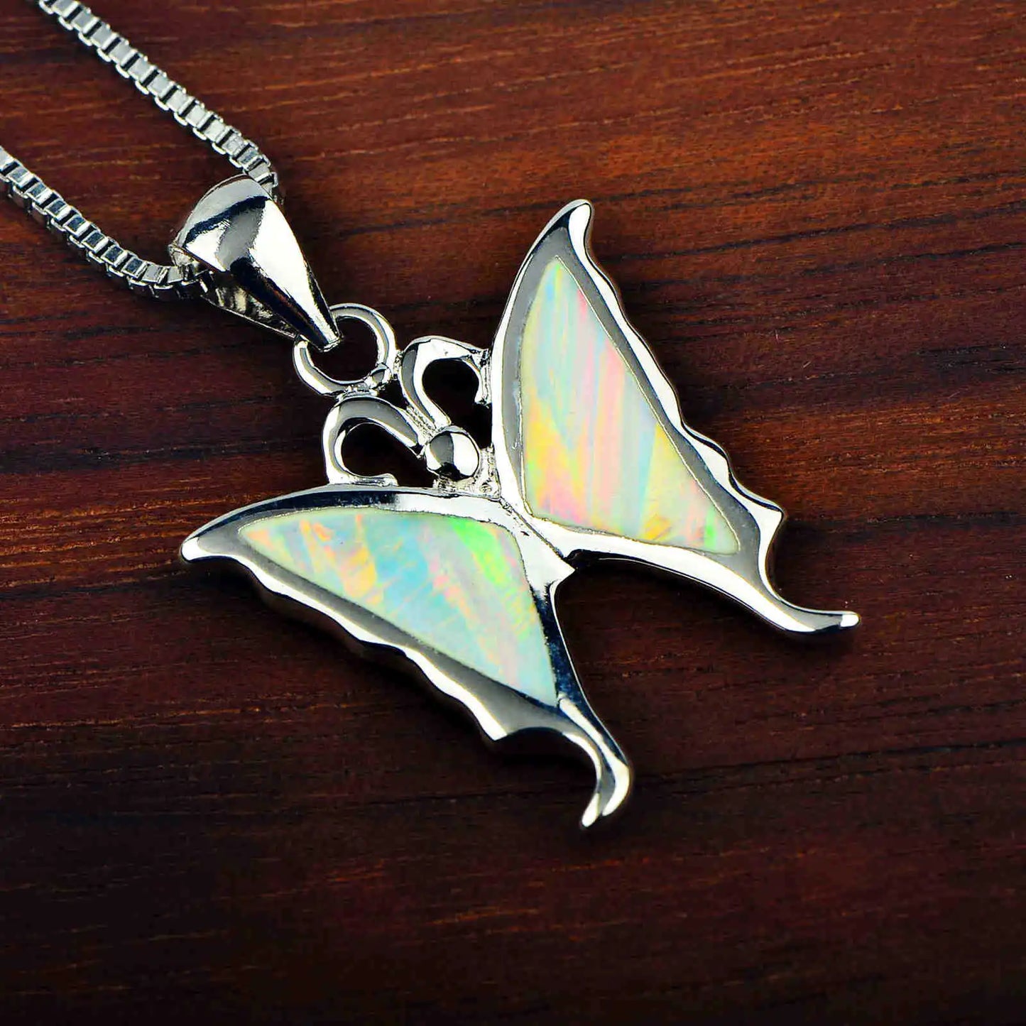 Aobao Opal Inlaid Butterfly Necklace Cute Forest Tiny Butterfly Pendant Fashion Jewelry Bulk for TikTok