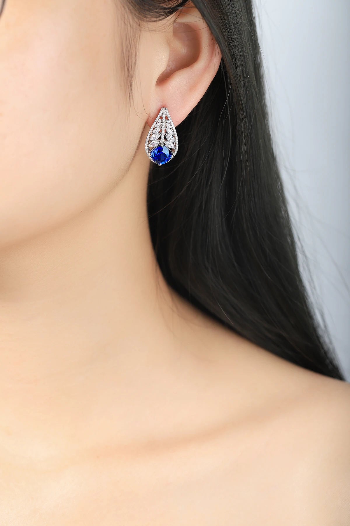 Gemfiori China Factory New Design Style Colored Gemstone Cultivated Sapphire Earrings