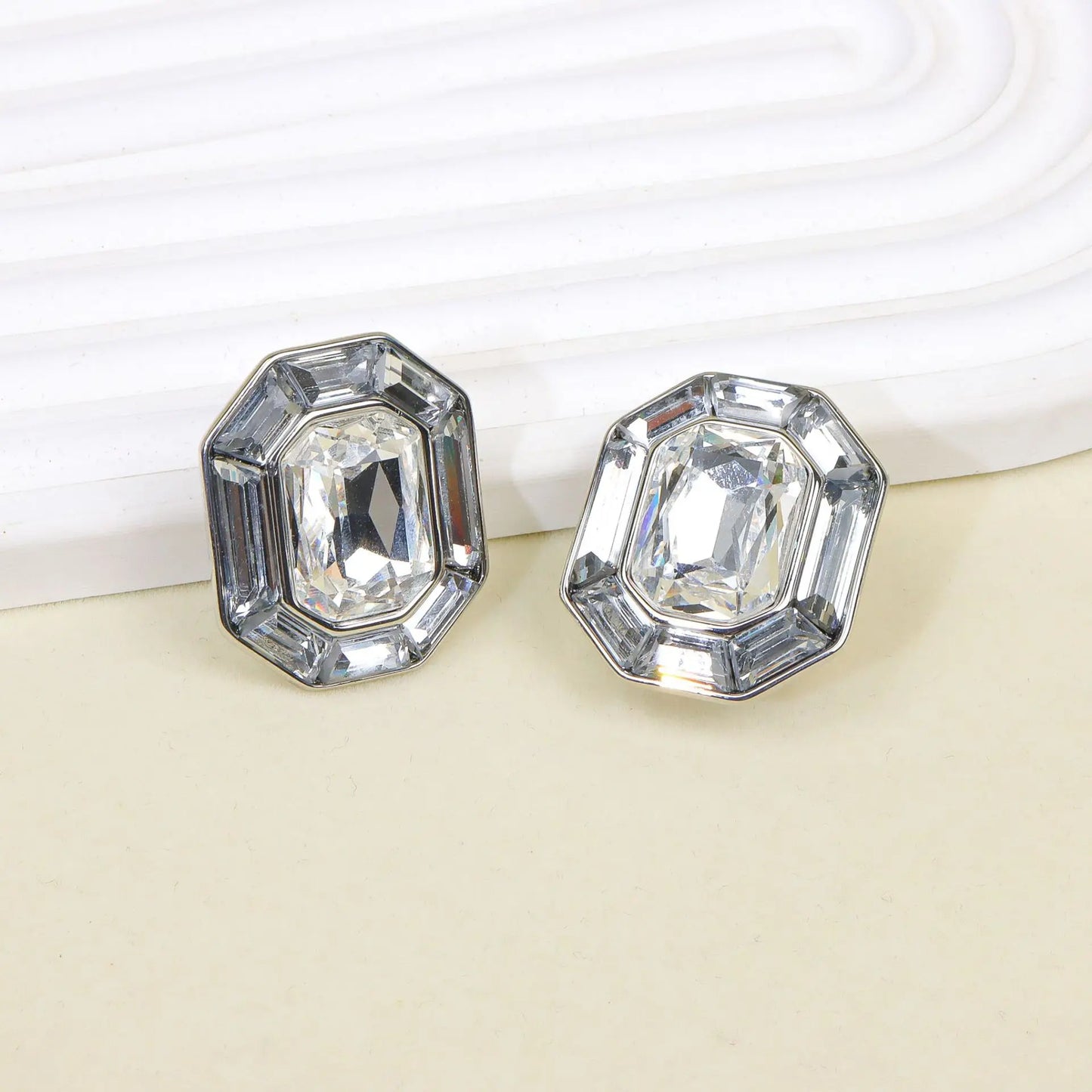 Bestselling High Quality Big White Pink Cubic Zirconia Pendant Necklace Earring Jewelry Sets Manufacturer