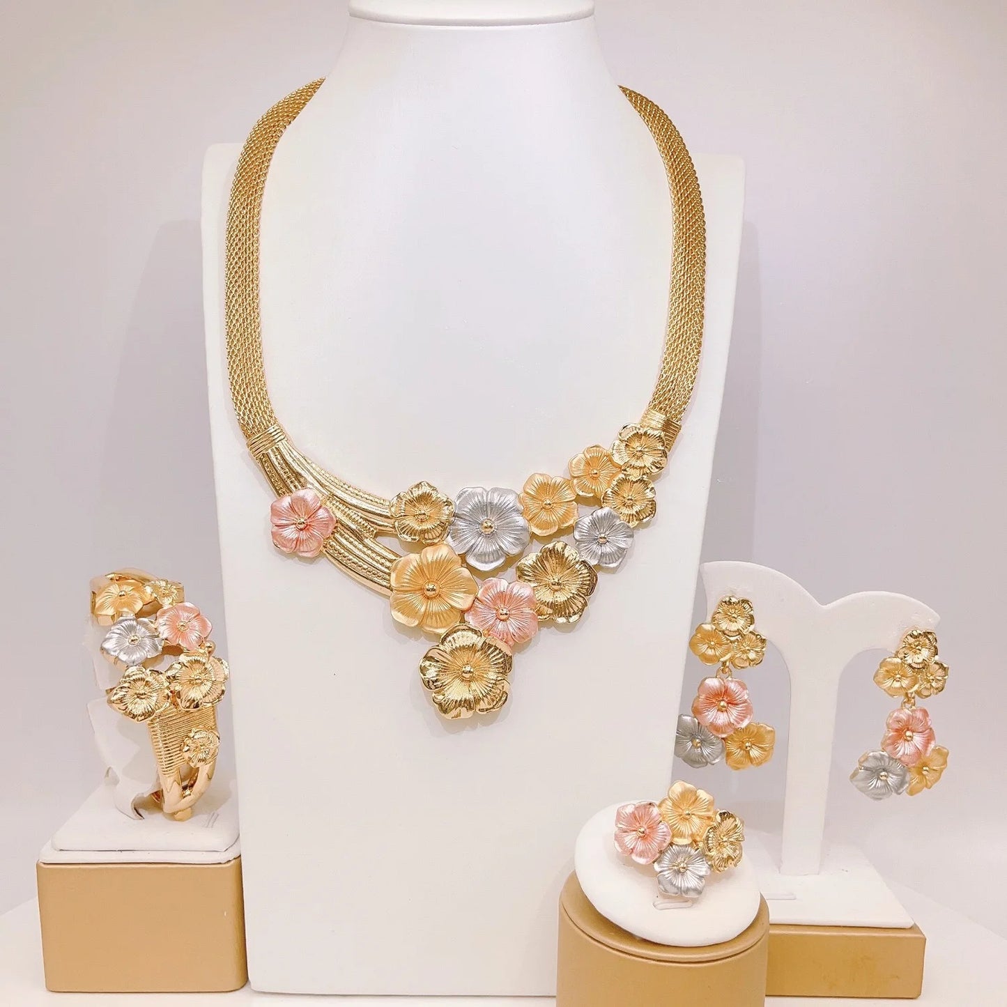 Zhuerrui Wholesale Luxury Gold Jewelry Sets Favors Multi Color Flowers Jewelry Set Customized Bridal Costume Accessories H00737