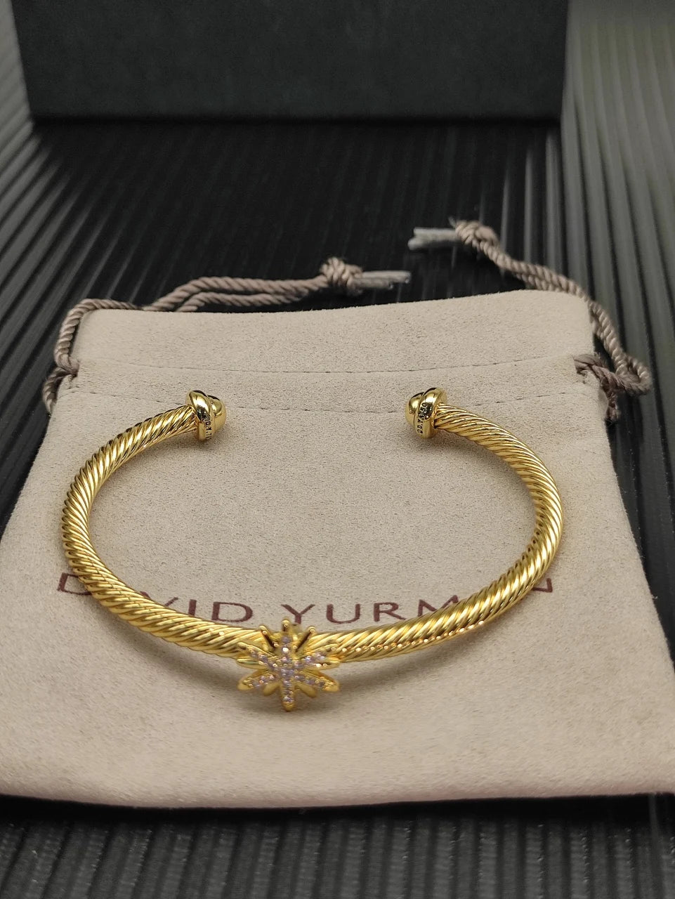 FASHIONISTA DY High-Quality Gold-Plated Diamond-Set Sunflower Bangle, Unisex Silver-Plated Diamond-Set Sunflower Bangle, Jewelry