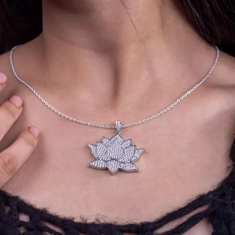 BiG-BOSS Iced Out Lotus Flower Men's Hip Hop Pendant with Moissanite Stones Luxury Jewelry for Party Occasions