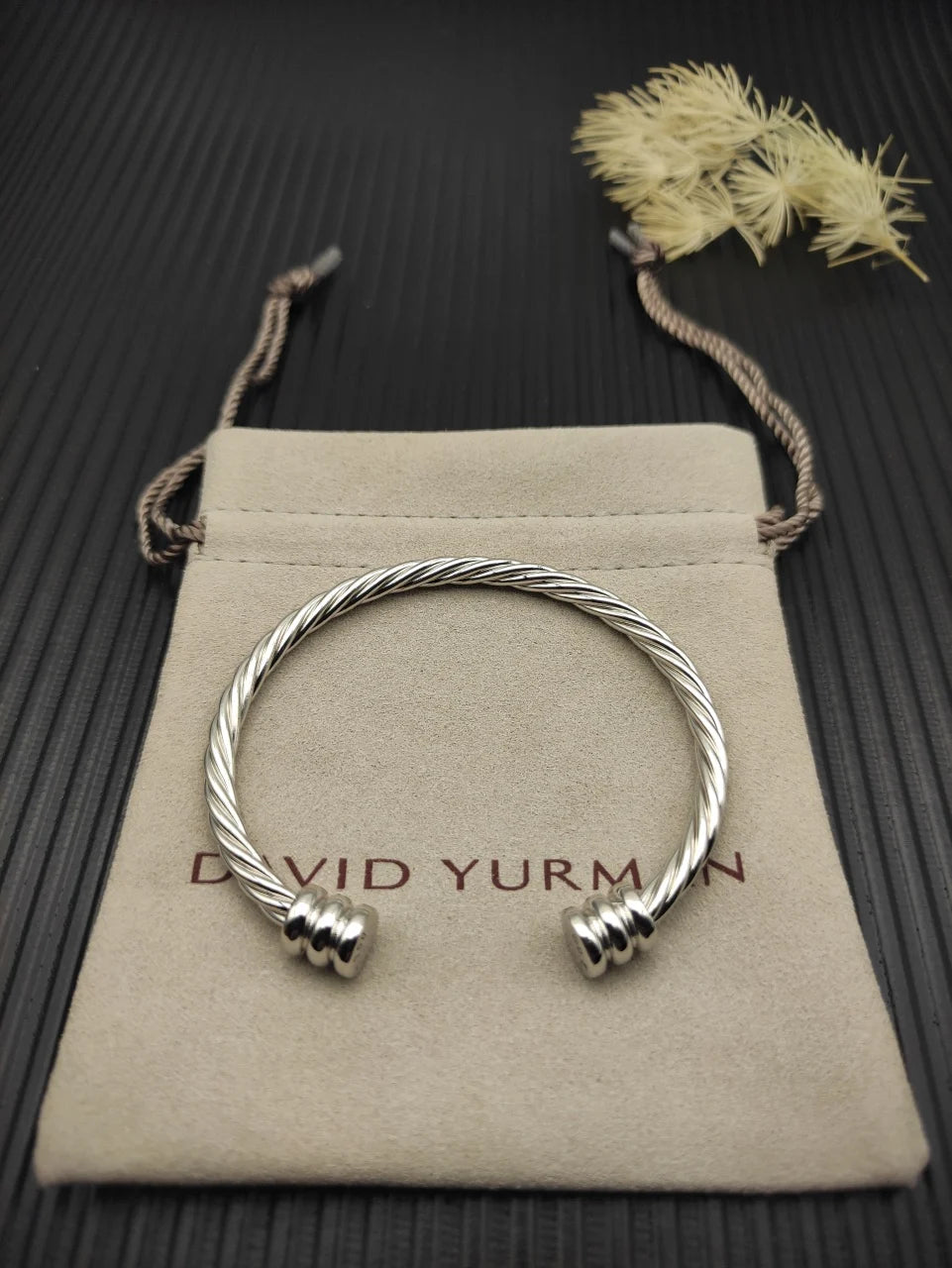 FASHIONISTA DY High-Quality Gold-Plated Bangle, Unisex Silver-Plated Bangle, Jewelry