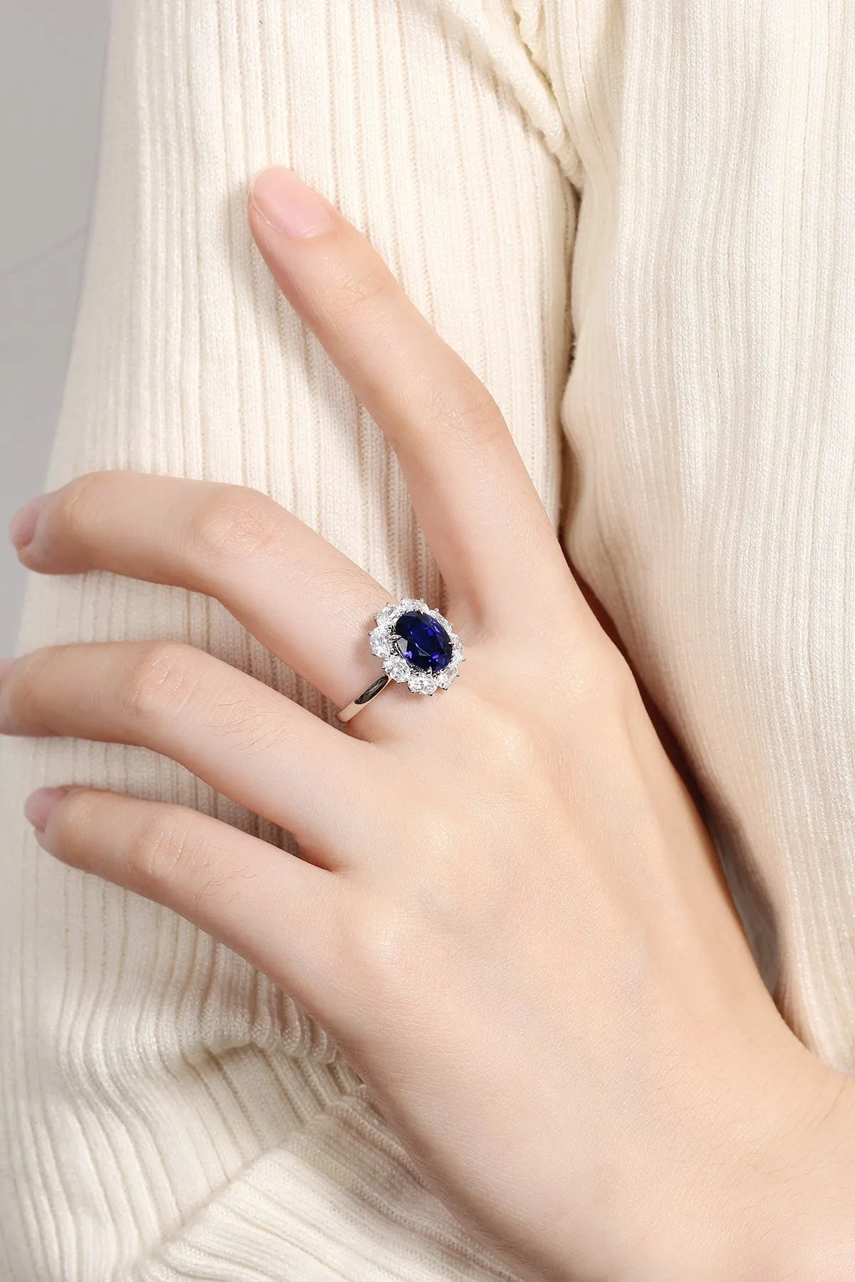 Gemfiori Anster Lab Made Diamonds and Ring S925 Sterling Silver Oval Cut Lab Created Blue Sapphire Women Ring