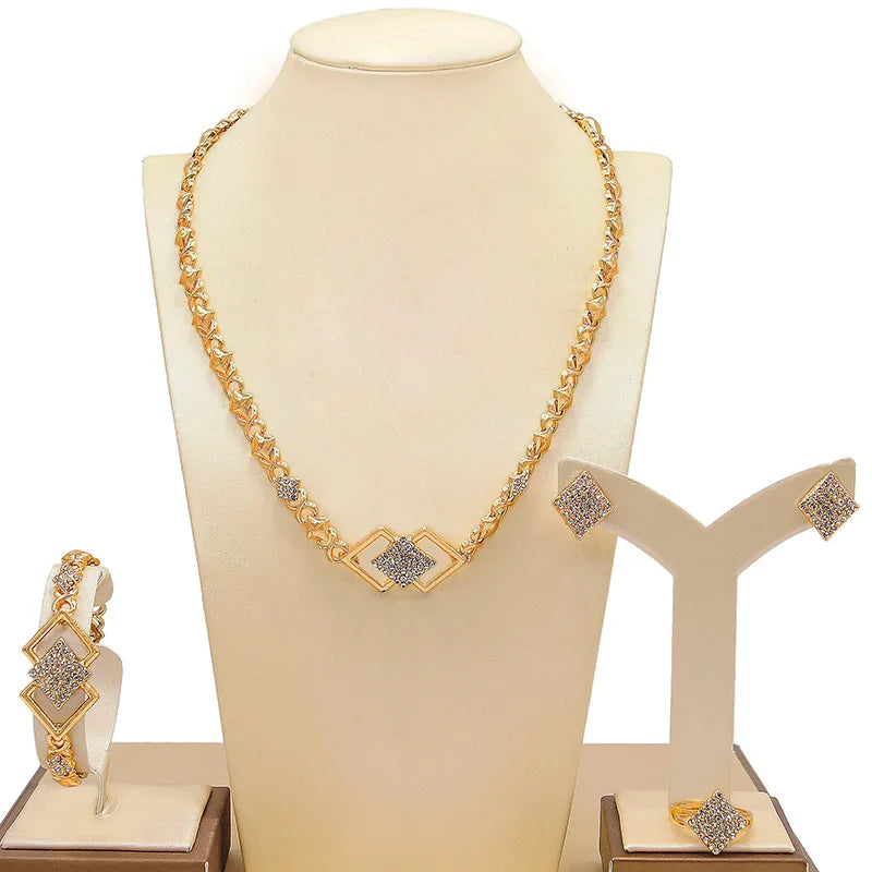Zhuerrui Hot Sale Jewelry Set Bridal 18K Gold-Plated Jewelry Wholesale Stainless Steel Diamond Design Exquisite HM20080914