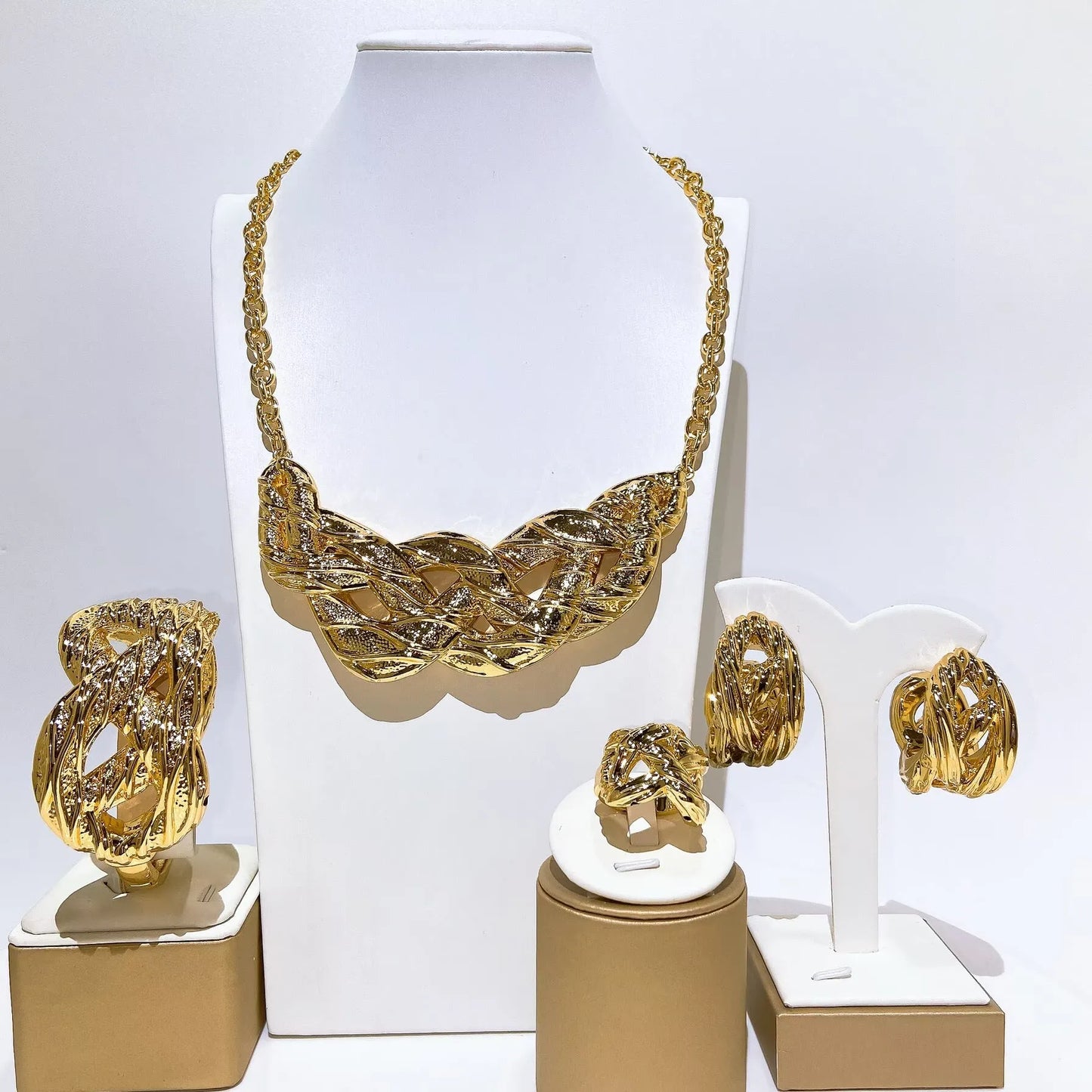 Zhuerrui Braided Textured Gold Plated Jewelry Set Chunky Twisted Necklace Hoop Earring Bangle Ring Nigerian Wedding Jewel HK0216