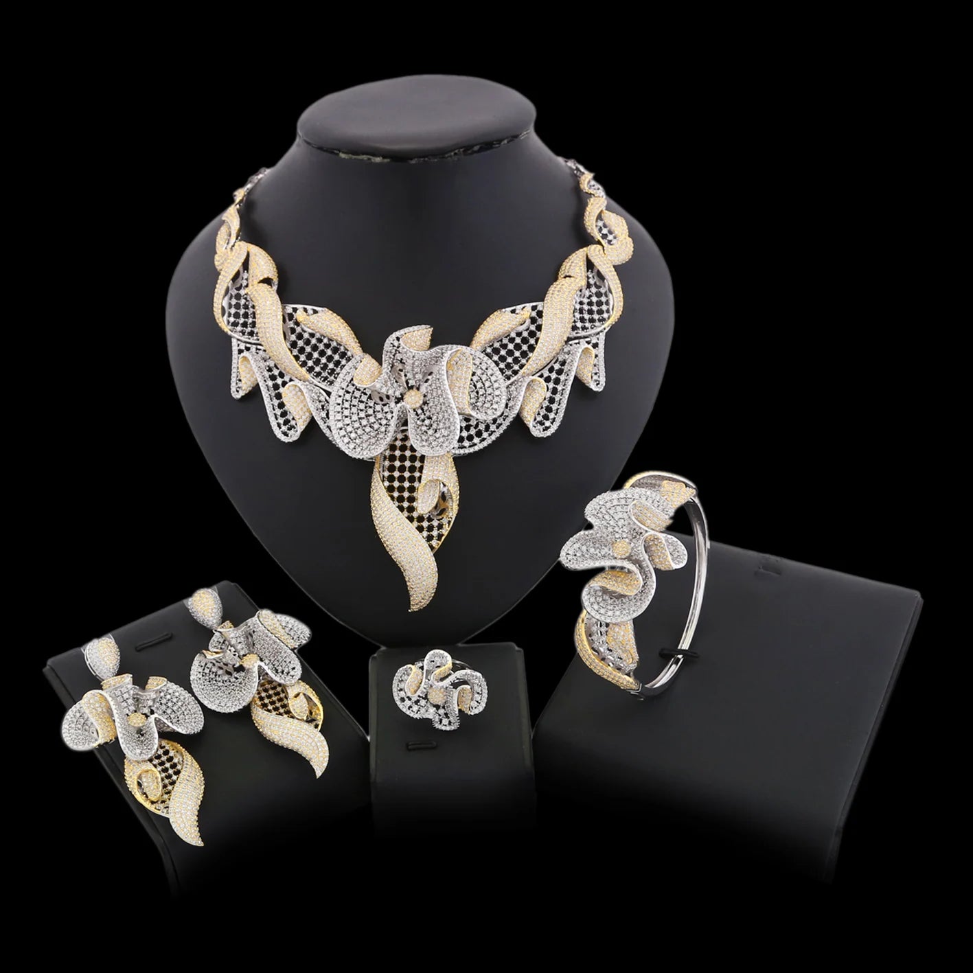 Zhuerrui 18K Gold Plated American Diamond Bridal Jewellery Sets Geometric Flower Statement Necklace Drop Earrings HZ18080401