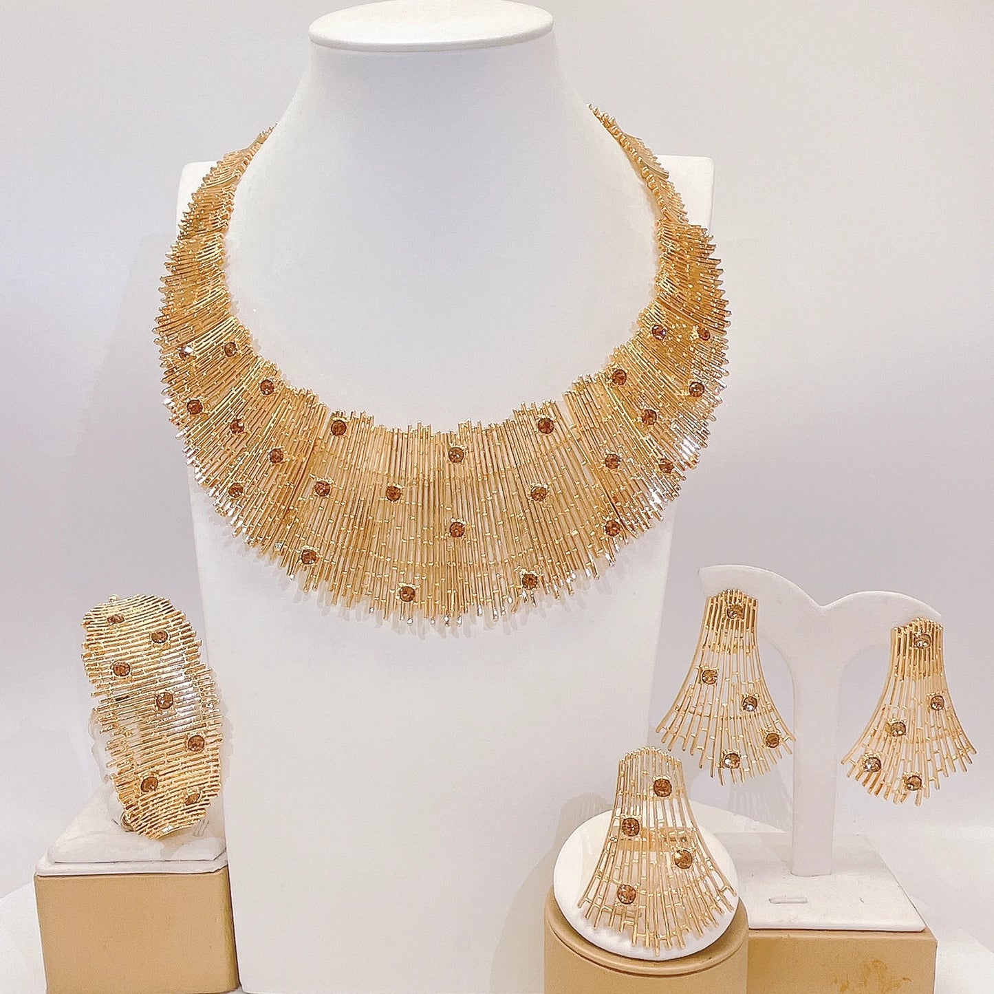 Zhuerrui Gold Plated Fringe Design Jewelry Set Including Necklace Bracelet Earrings for Wedding Party Formal Occasions I0001420