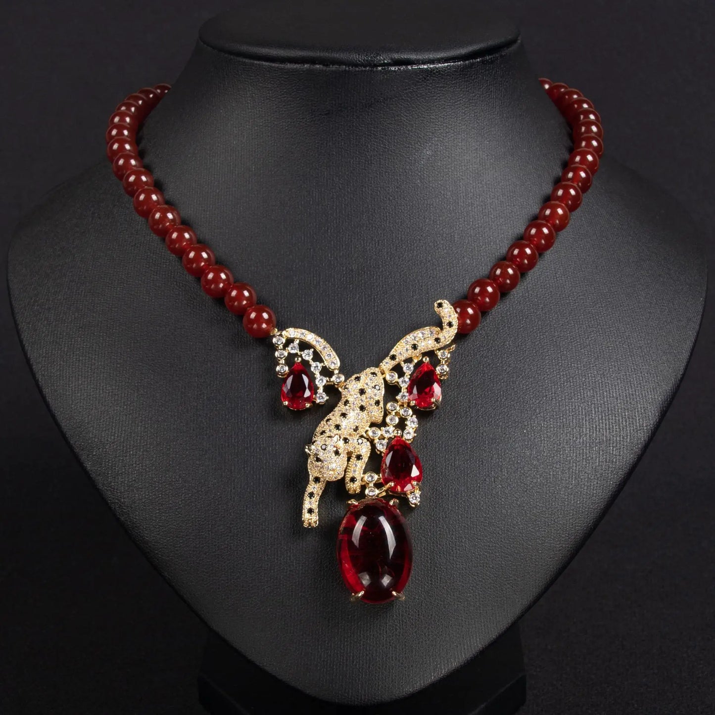 New Arrival Gold Plated Exquisite Leopard Pendant Green Agate Beaded Long Necklace Earrings Sets