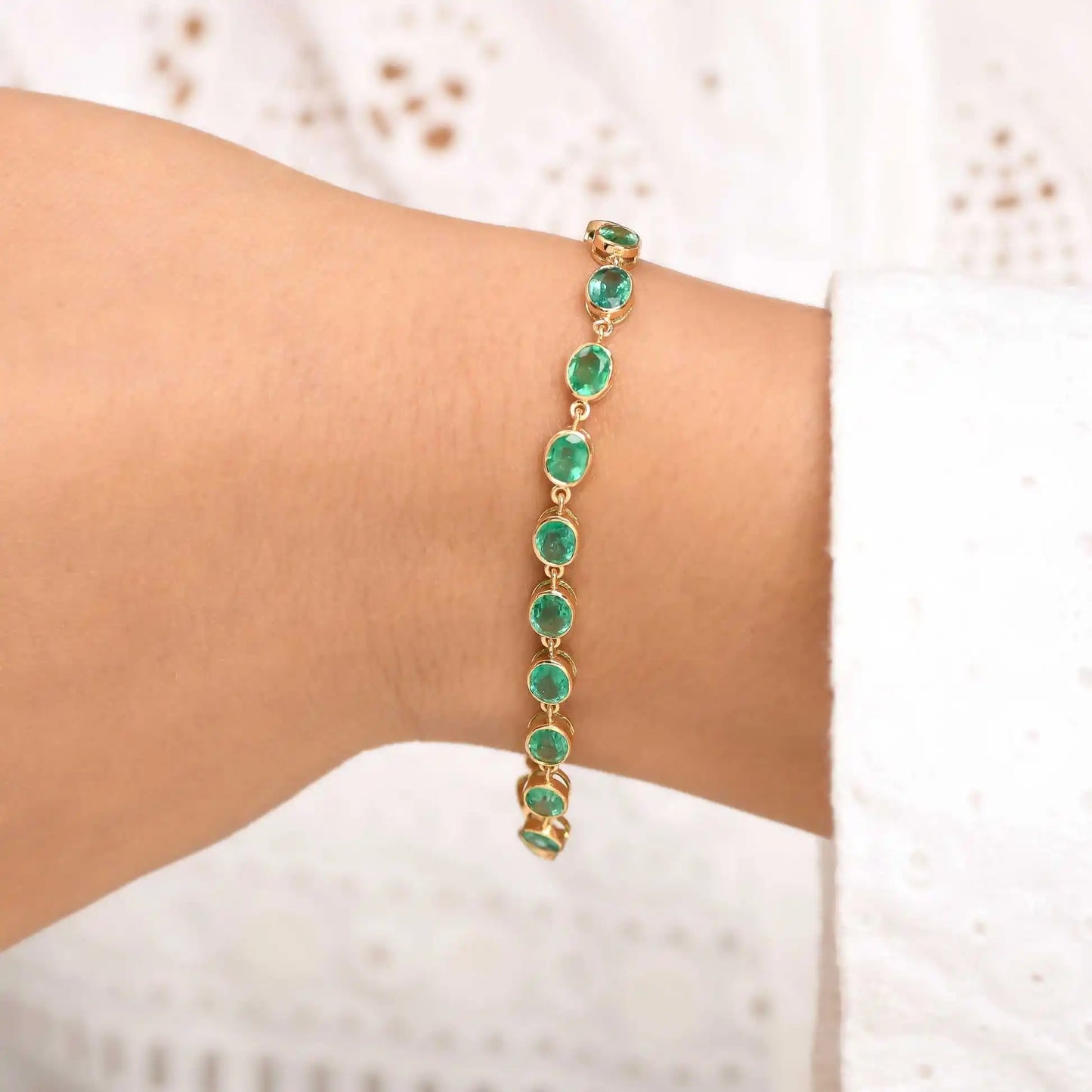Natural Emerald Gemstone Bezel Set Luxury 14k Gold Tennis Bracelet 2026 Minimalist Fashion Fine Jewelry Women's Gift Party