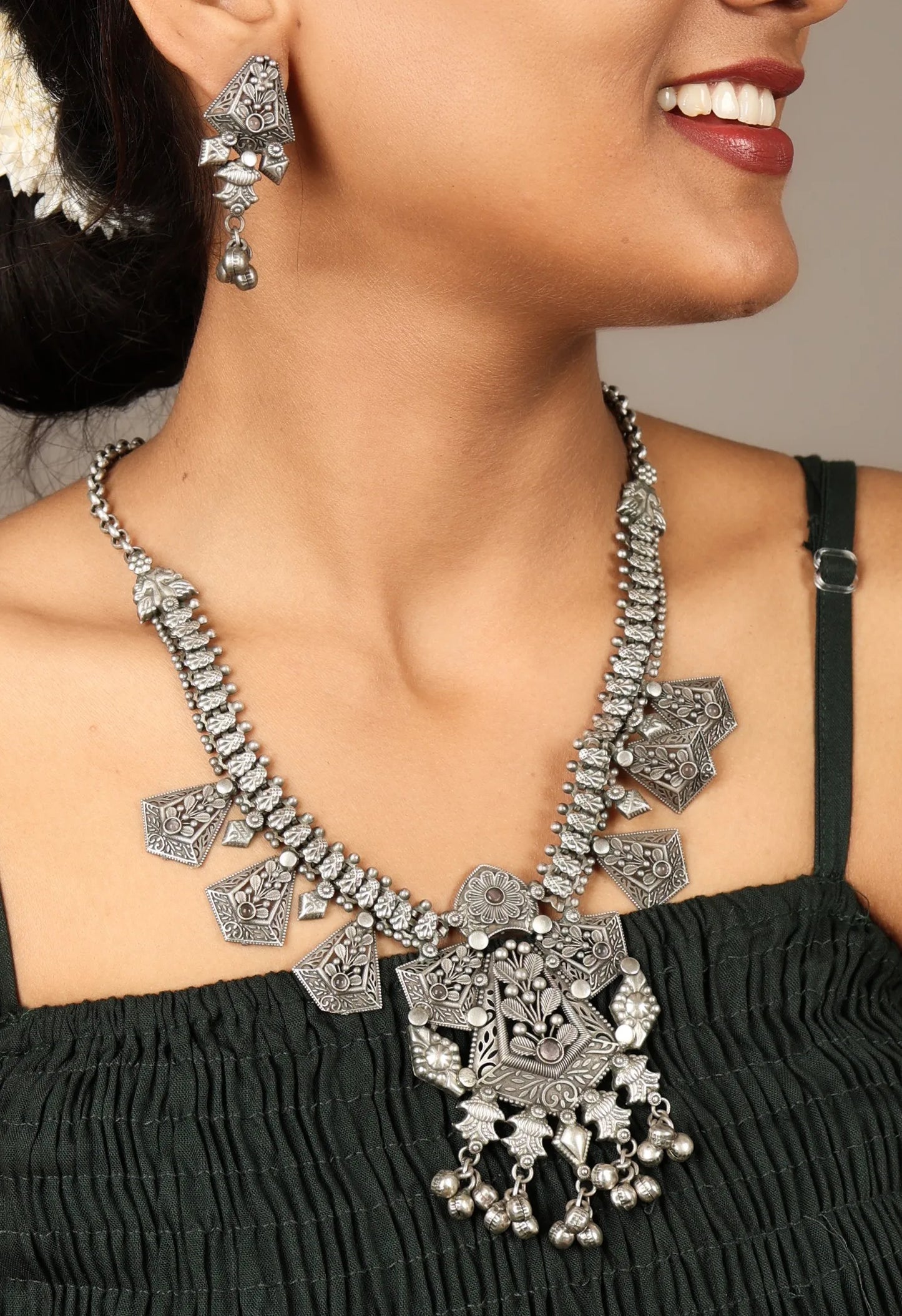 Gold Plated Oxidized Antique Silver Zircon Bezel Setting Necklace Earring Set Handmade Indian Bohemia Flower Engagement Party