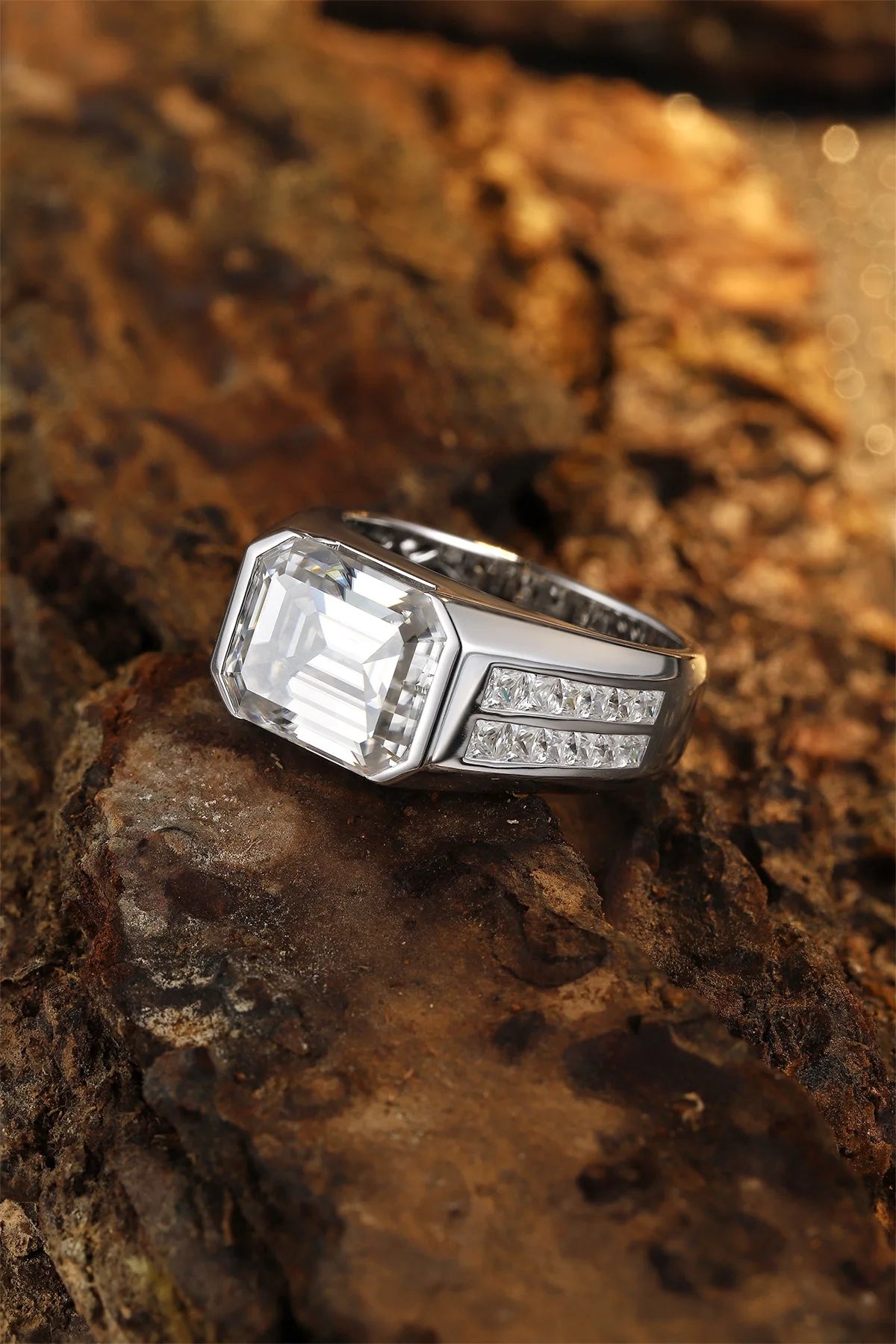 Gemfiori Anster Moissanite Diamonds and Ring S925 Sterling Silver Emerald Cut White Moissanite Men Ring