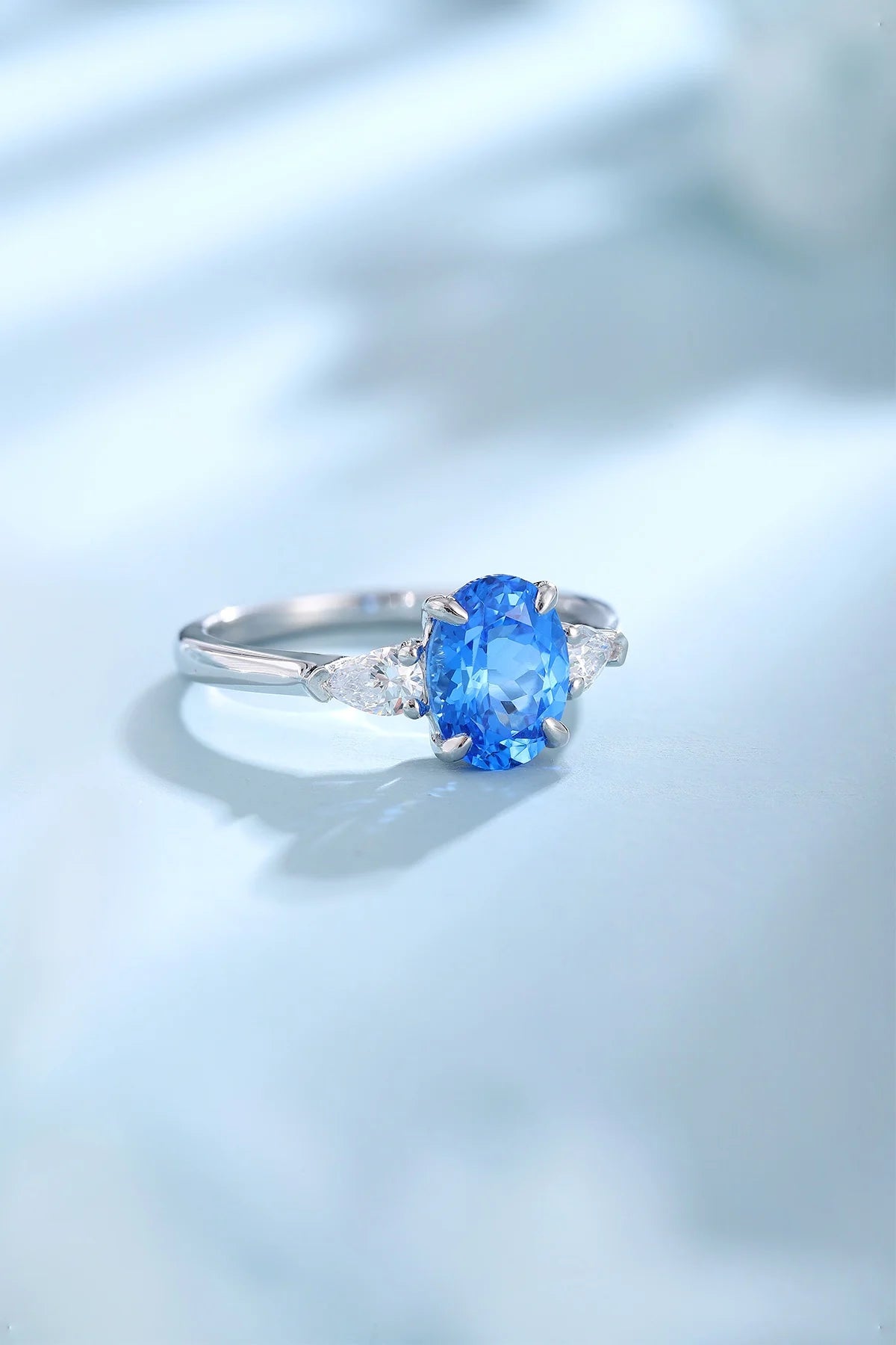 Gemfiori Anster Lab Made Diamonds and Ring S925 Sterling Silver Lab Created Oval Cut Cobalt Spinel Women Ring