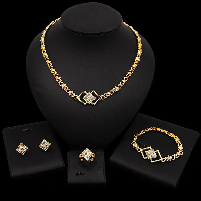 Zhuerrui Hot Sale Jewelry Set Bridal 18K Gold-Plated Jewelry Wholesale Stainless Steel Diamond Design Exquisite HM20080914
