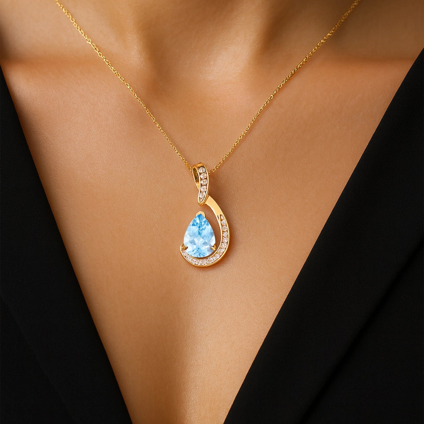 18k Solid Gold Diamond Necklace With Exquisite Pear Shape Natural Aquamarine Gemstone and IGI Certified Real Diamonds Bulk OEM