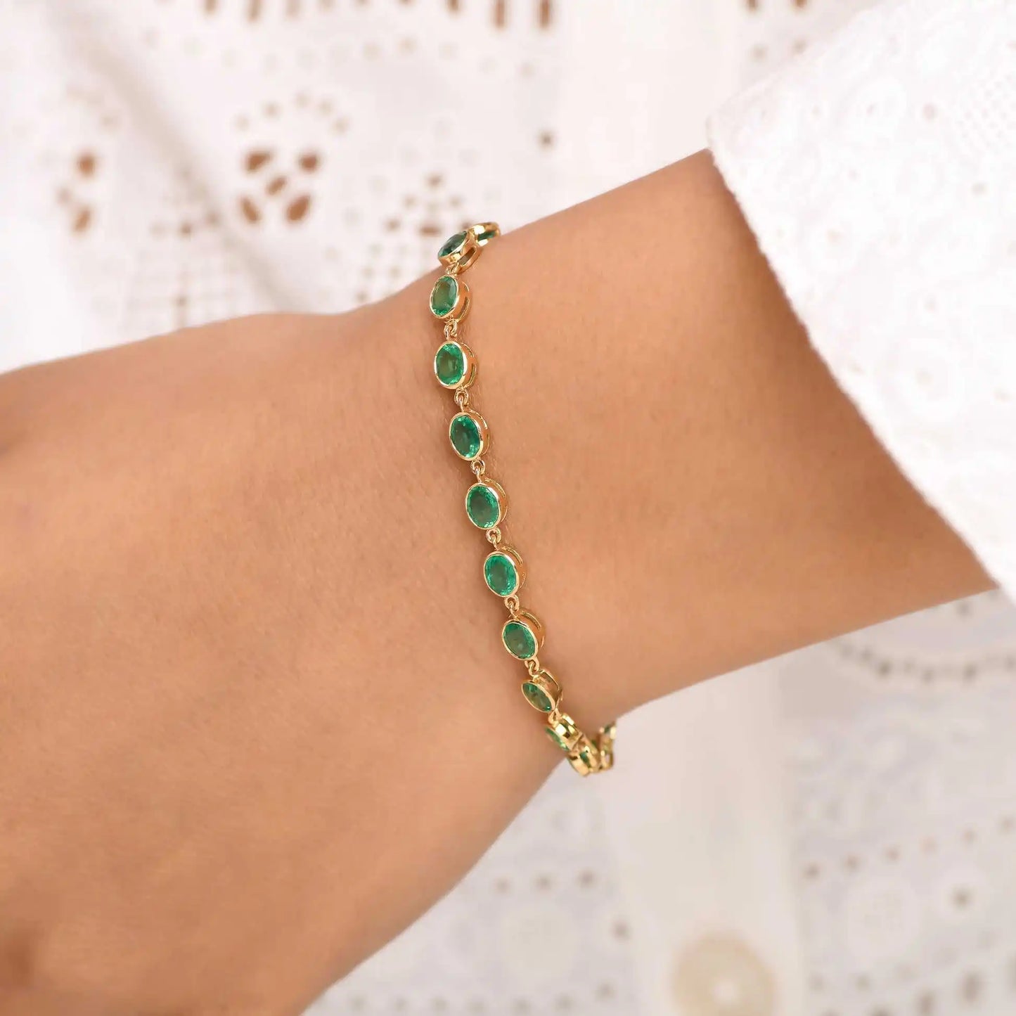 Natural Emerald Gemstone Bezel Set Luxury 14k Gold Tennis Bracelet 2026 Minimalist Fashion Fine Jewelry Women's Gift Party