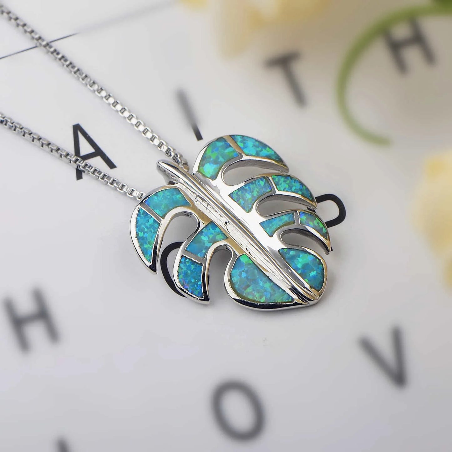 Tiktok Ins Women's Fashion Hawaiian Green Opal Turtle Back Leaf Necklace Silver Plated Brass Casual/Sporty Pendant
