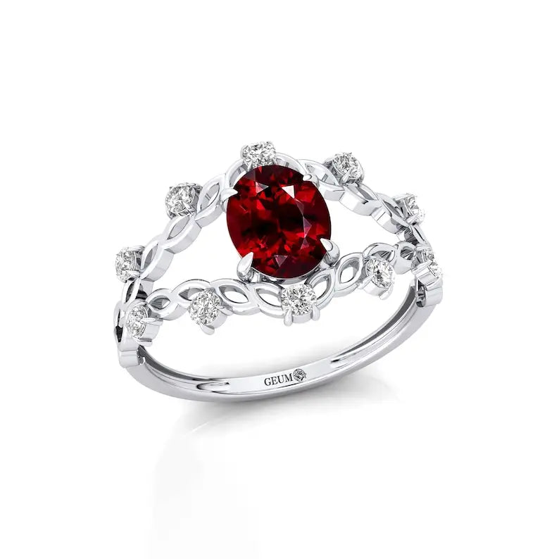Red Garnet Oval Cut January Birthstone Luxurious Dainty Wedding Rings 14k Solid Gold Adorned Natural Diamond Classic Bulk OEM